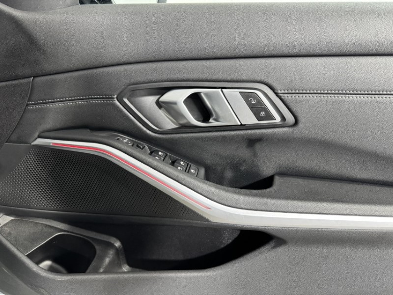 2022 (72) BMW 3 SERIES 320i xDrive M Sport 4dr Step Auto 4991143