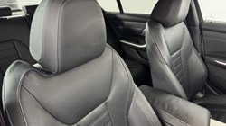 2022 (72) BMW 3 SERIES 320i xDrive M Sport 4dr Step Auto 4991139