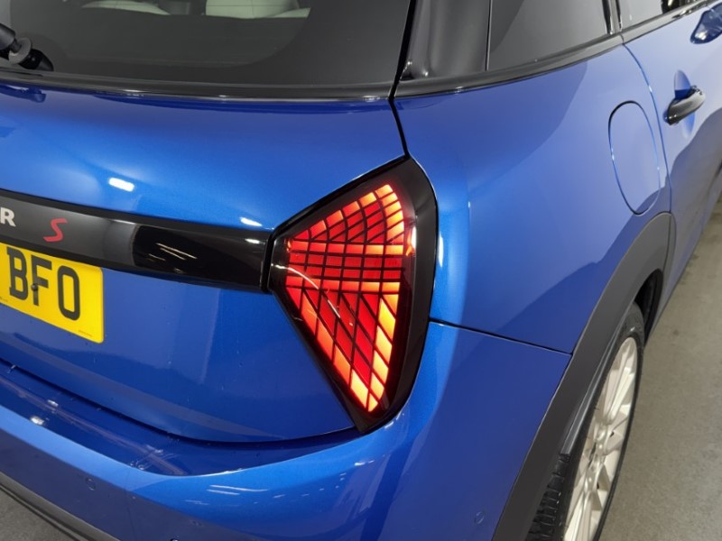 2024 (74) MINI COOPER 2.0 S Exclusive 5dr Auto 4971036