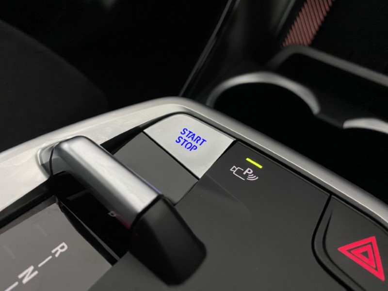 2025 (25) BMW iX1 230kW xDrive30 M Sport 65kWh 5dr Auto 4990701