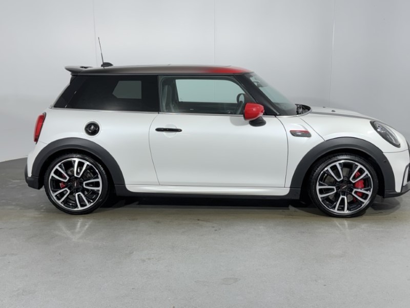 2023 (23) MINI HATCHBACK 2.0 John Cooper Works Premium Plus 3dr Auto 4999443