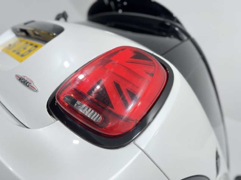 2023 (23) MINI HATCHBACK 2.0 John Cooper Works Premium Plus 3dr Auto 4980189