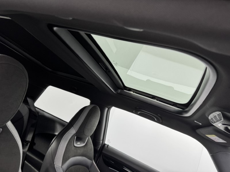 2023 (23) MINI HATCHBACK 2.0 John Cooper Works Premium Plus 3dr Auto 4980082