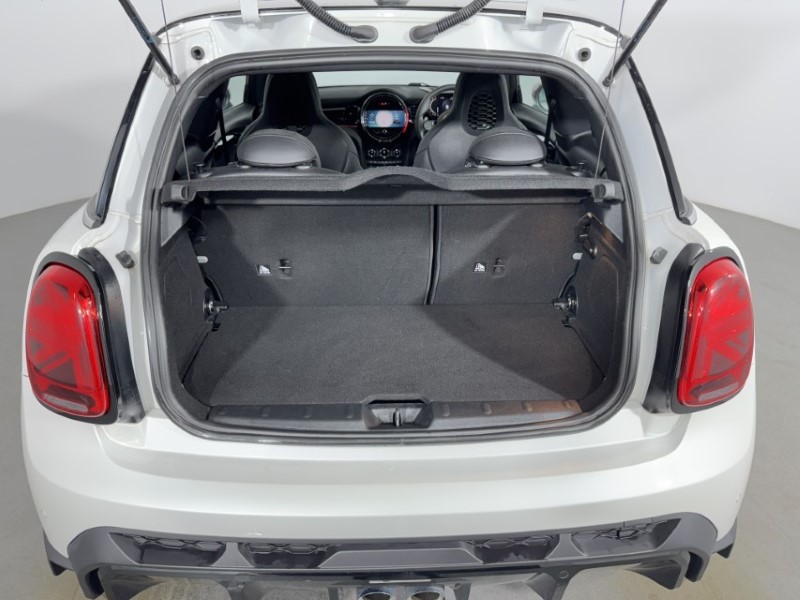 2023 (23) MINI HATCHBACK 2.0 John Cooper Works Premium Plus 3dr Auto 4980095