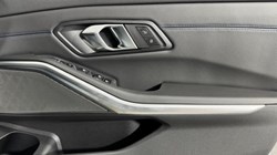 2026 (75) BMW 3 SERIES 320i M Sport 5dr Step Auto 5415212