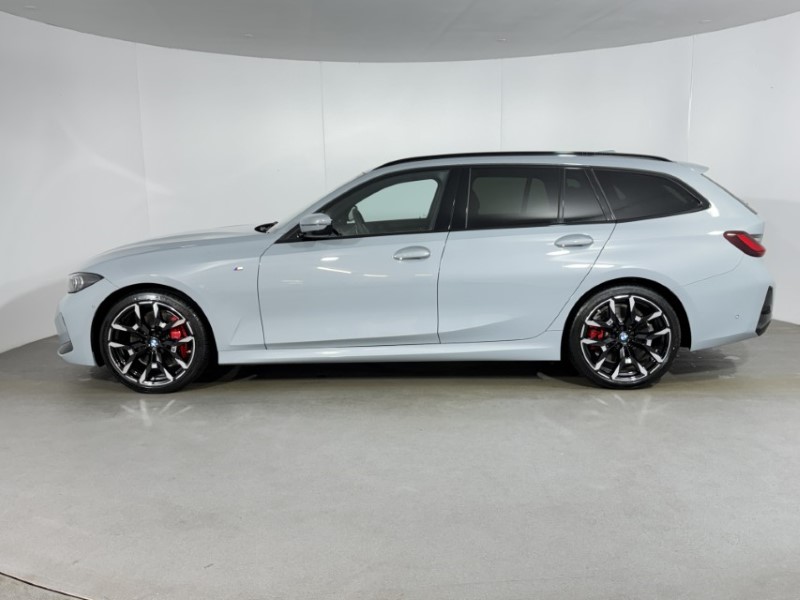 2026 (75) BMW 3 SERIES 320i M Sport 5dr Step Auto 5415240