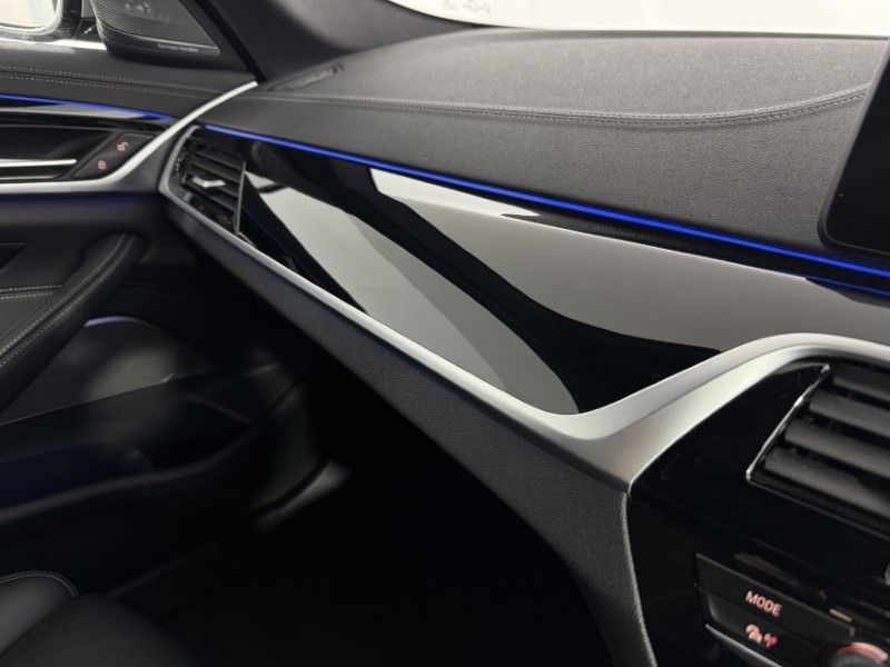 2022 (72) BMW 5 SERIES M550i xDrive 4dr Auto 4988628