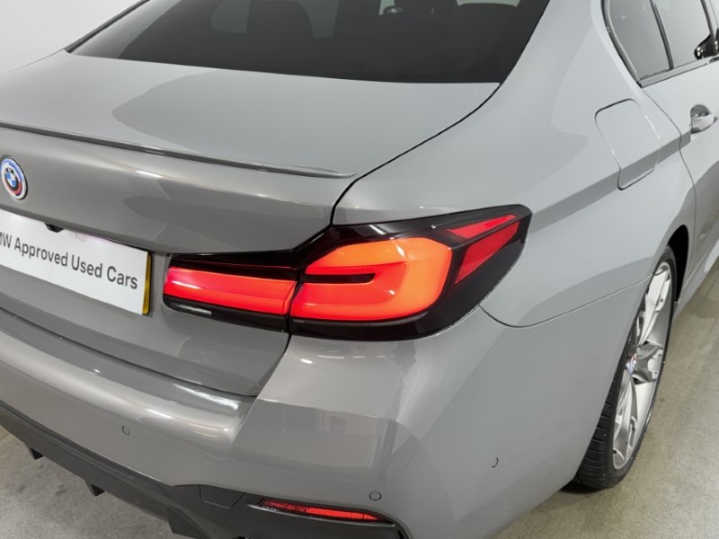 2022 (72) BMW 5 SERIES M550i xDrive 4dr Auto 4988641