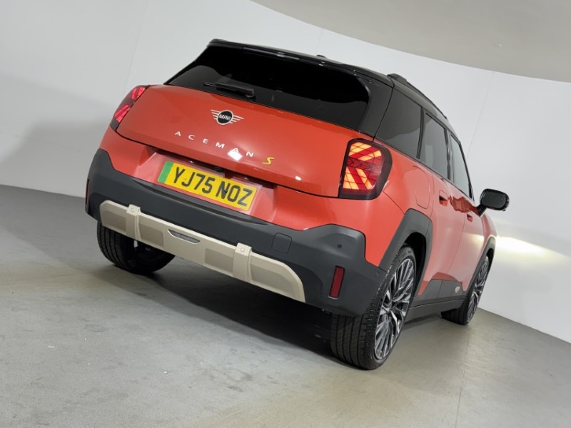 2026 (75) MINI ACEMAN 160kW SE Exclusive 54kWh 5dr Auto 5676193