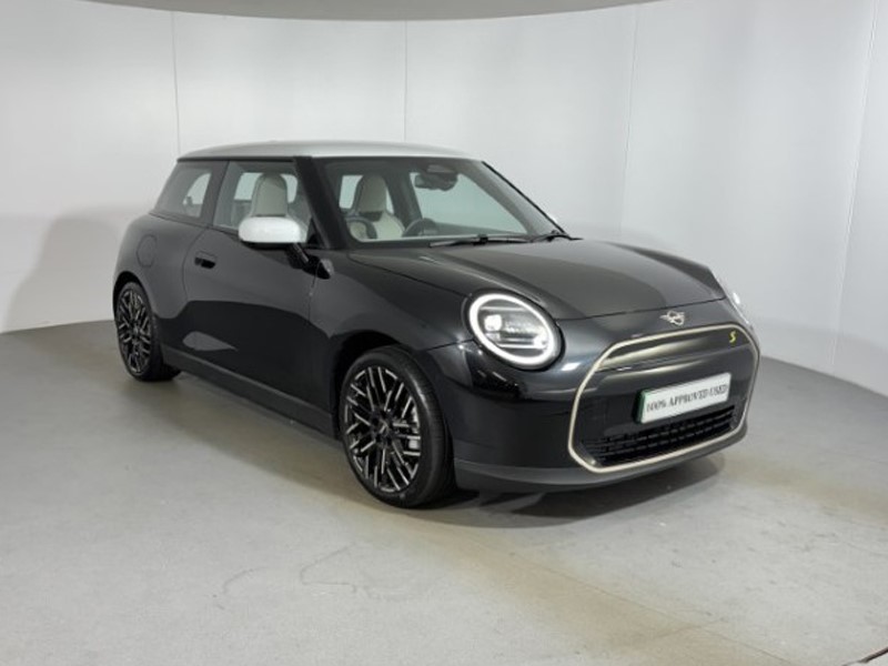 2026 (75) MINI COOPER 160kW SE Exclusive 54kWh 3dr Auto