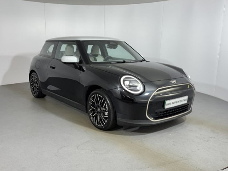 2026 (75) MINI COOPER 160kW SE Exclusive 54kWh 3dr Auto