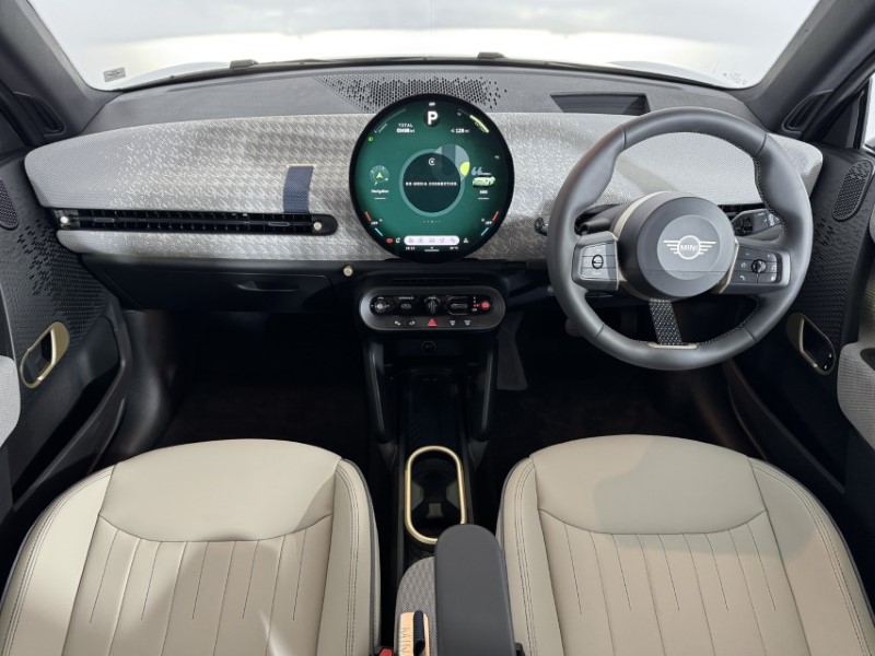 2026 (75) MINI COOPER 160kW SE Exclusive 54kWh 3dr Auto 5676586