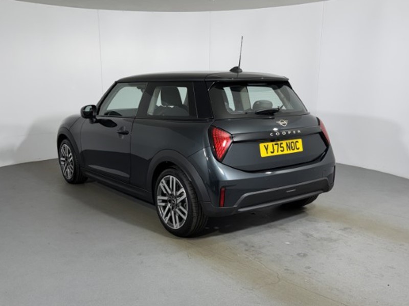 2026 (75) MINI COOPER 1.5 C Classic 3dr Auto