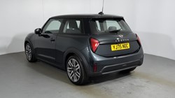 2026 (75) MINI COOPER 1.5 C Classic 3dr Auto 5688297