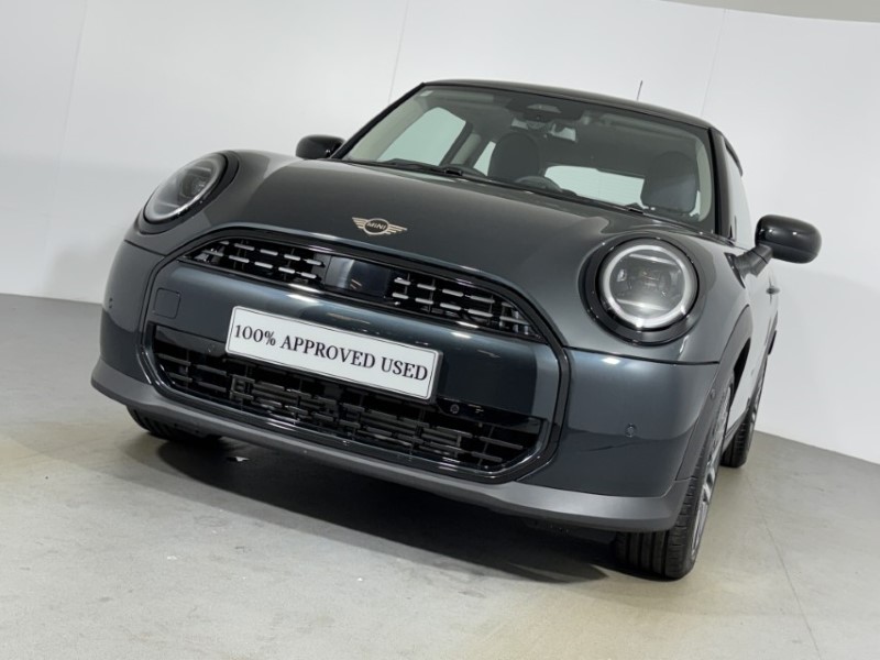 2026 (75) MINI COOPER 1.5 C Classic 3dr Auto 5683514