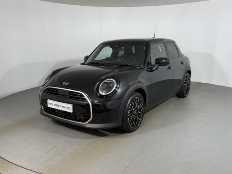 2026 (75) MINI COOPER 1.5 C Exclusive 5dr Auto 5685244