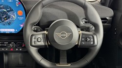 2026 (75) MINI COOPER 1.5 C Exclusive 5dr Auto 5684873