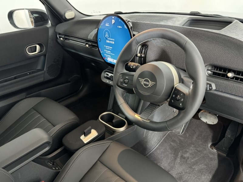 2026 (75) MINI COOPER 1.5 C Exclusive 5dr Auto 5684889