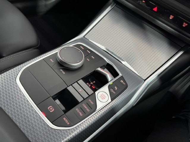 2025 (25) BMW 3 SERIES 320i M Sport 4dr Step Auto 5078999