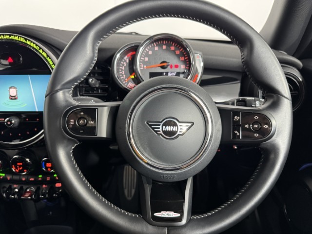 2021 (71) MINI HATCHBACK 1.5 Cooper Sport 3dr Auto 5038801