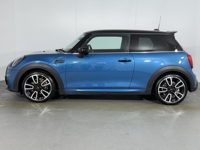 2021 (71) MINI HATCHBACK 1.5 Cooper Sport 3dr Auto 5038856