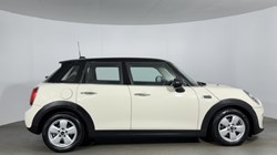 2019 (69) MINI HATCHBACK 1.5 Cooper Classic II 5dr 5098060