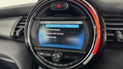 2019 (69) MINI HATCHBACK 1.5 Cooper Classic II 5dr 5098026