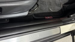 2019 (69) MINI HATCHBACK 1.5 Cooper Classic II 5dr 5098034