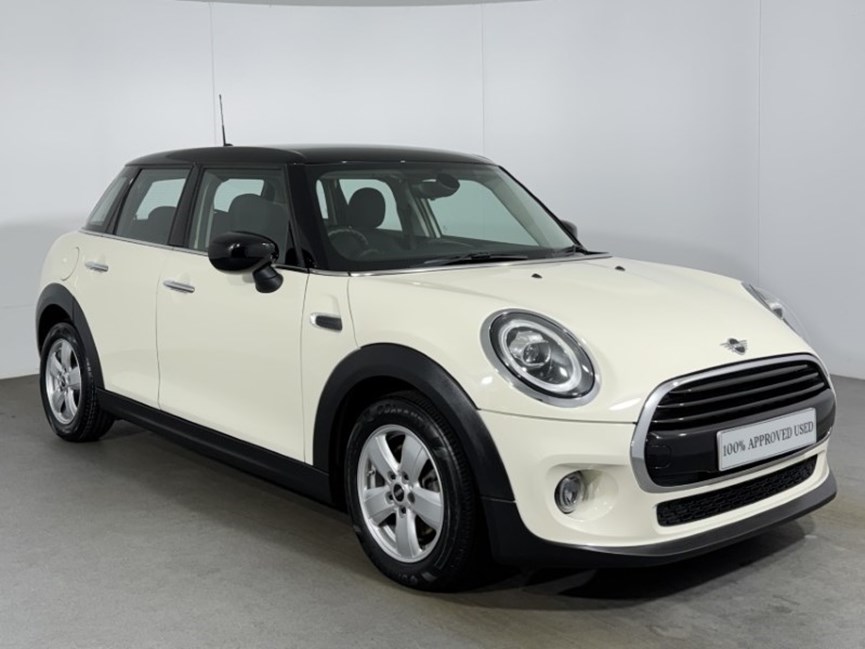 2019 (69) MINI HATCHBACK 1.5 Cooper Classic II 5dr