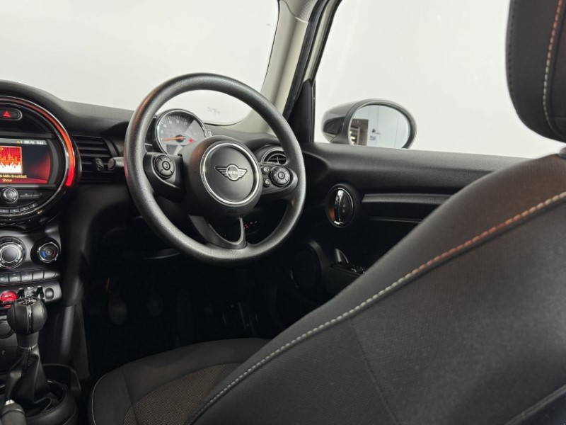 2019 (69) MINI HATCHBACK 1.5 Cooper Classic II 5dr 5098050