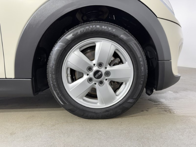 2019 (69) MINI HATCHBACK 1.5 Cooper Classic II 5dr 5102158