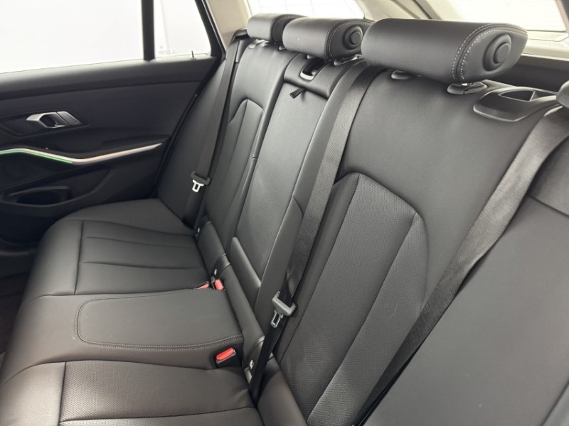 2023 (23) BMW 3 SERIES 330e Sport 5dr Step Auto 5054175