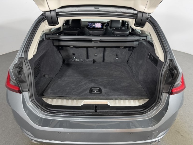 2023 (23) BMW 3 SERIES 330e Sport 5dr Step Auto 5054155