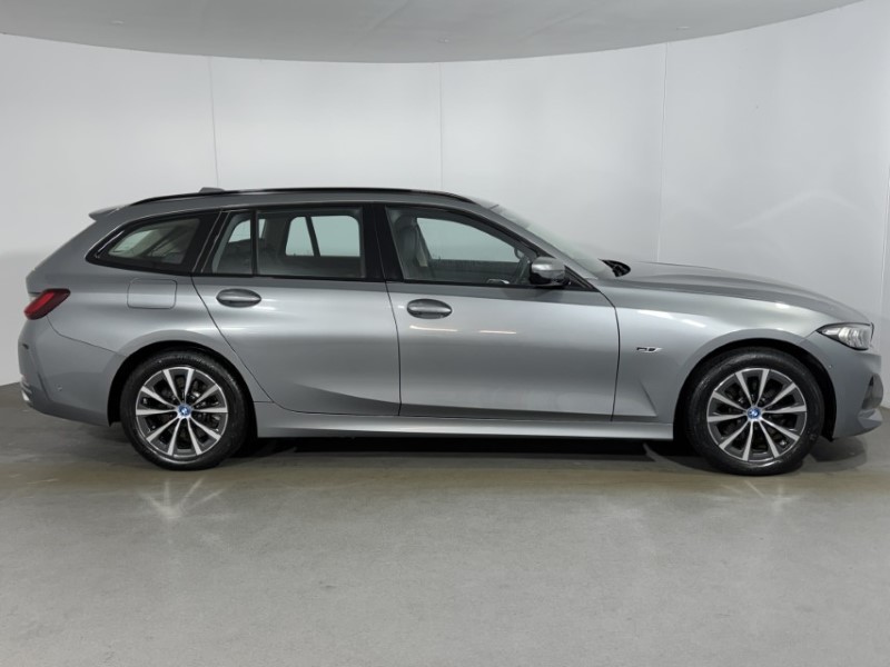 2023 (23) BMW 3 SERIES 330e Sport 5dr Step Auto 5054181