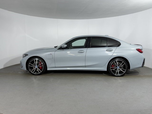 2023 (73) BMW 3 SERIES 330e M Sport 4dr Step Auto 5045119