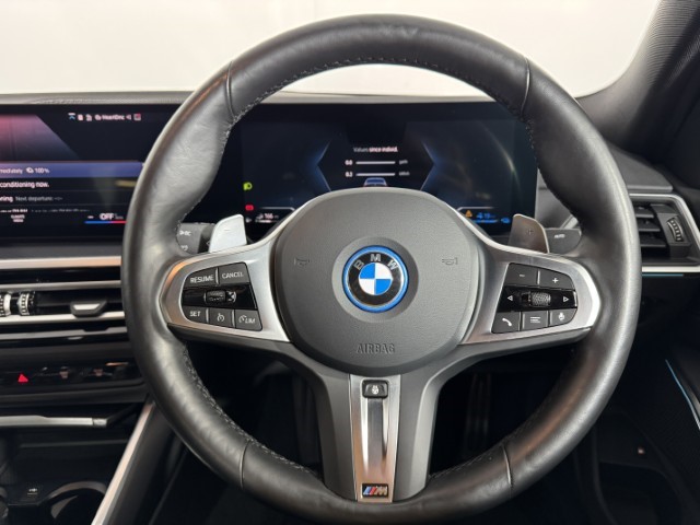 2023 (73) BMW 3 SERIES 330e M Sport 4dr Step Auto 5045078