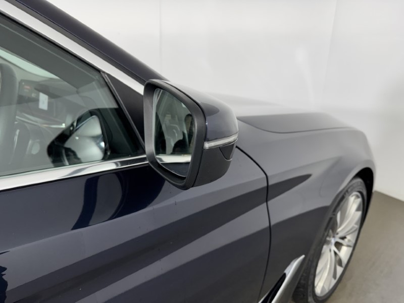 2018 (18) BMW 5 SERIES 530d xDrive SE 4dr Auto 5027167