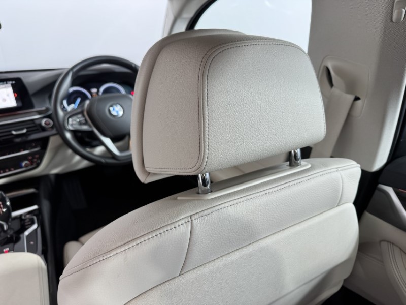 2018 (18) BMW 5 SERIES 530d xDrive SE 4dr Auto 5027196