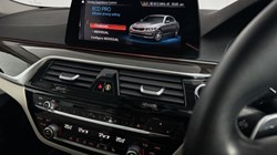 2018 (18) BMW 5 SERIES 530d xDrive SE 4dr Auto 5027157