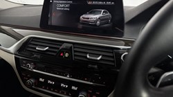 2018 (18) BMW 5 SERIES 530d xDrive SE 4dr Auto 5027156