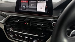 2018 (18) BMW 5 SERIES 530d xDrive SE 4dr Auto 5027150