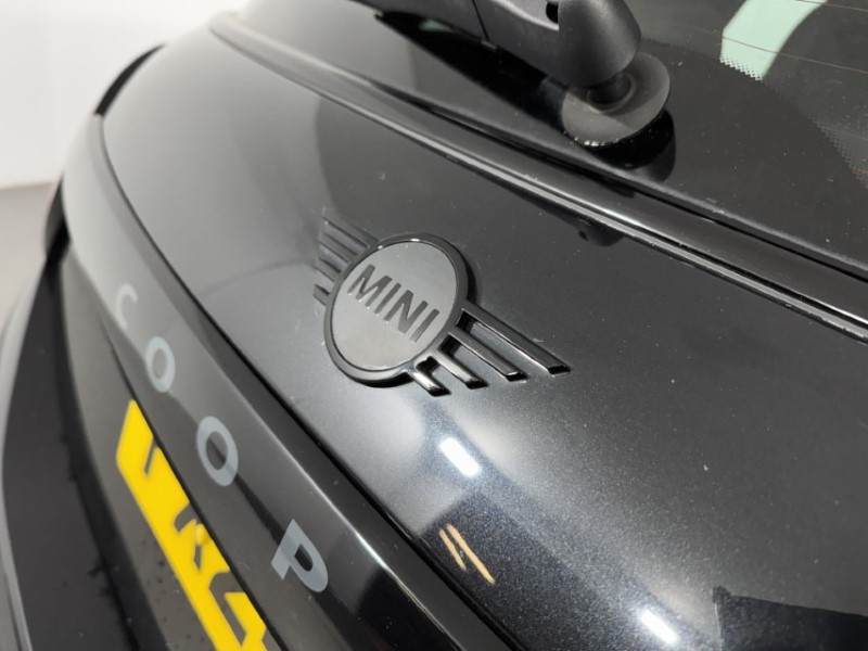 2024 (24) MINI COOPER 2.0 S Sport 3dr Auto 5020338