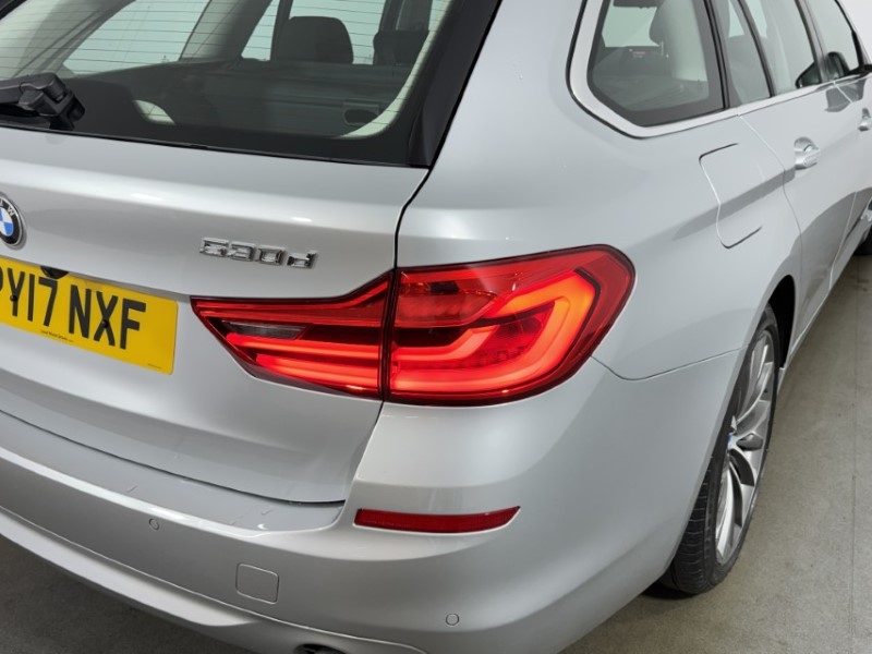 2017 (17) BMW 5 SERIES 530d SE 5dr Auto 5041825