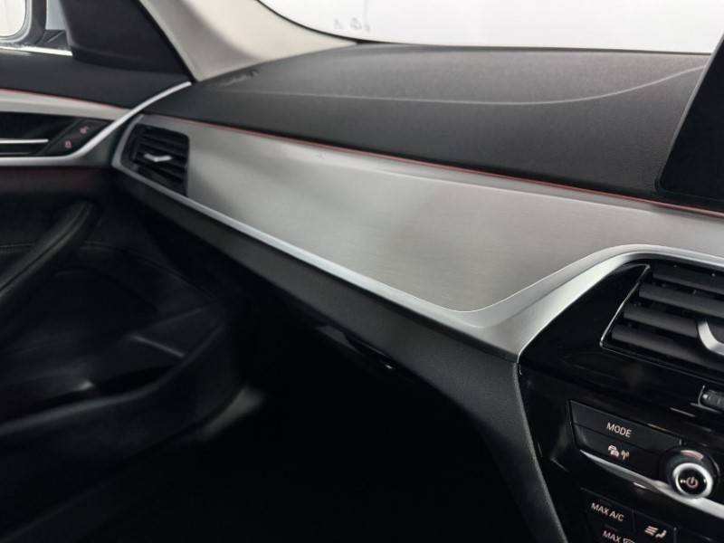 2017 (17) BMW 5 SERIES 530d SE 5dr Auto 5041811