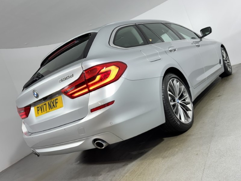 2017 (17) BMW 5 SERIES 530d SE 5dr Auto 5041833