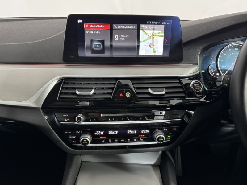 2017 (17) BMW 5 SERIES 530d SE 5dr Auto 5041805