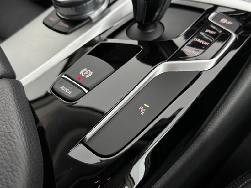 2017 (17) BMW 5 SERIES 530d SE 5dr Auto 5041809