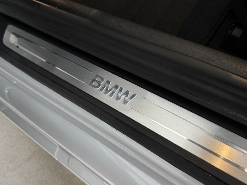 2017 (17) BMW 5 SERIES 530d SE 5dr Auto 5041821