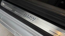 2017 (17) BMW 5 SERIES 530d SE 5dr Auto 5041821