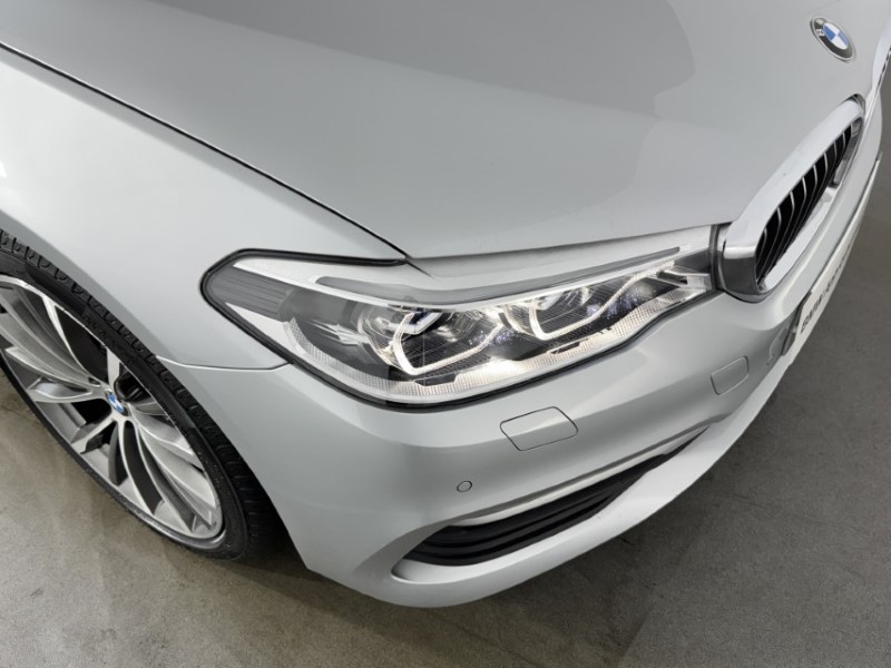 2017 (17) BMW 5 SERIES 530d SE 5dr Auto 5041831